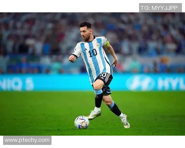 梅西与足球明星的传奇之路全景揭秘及成就回顾